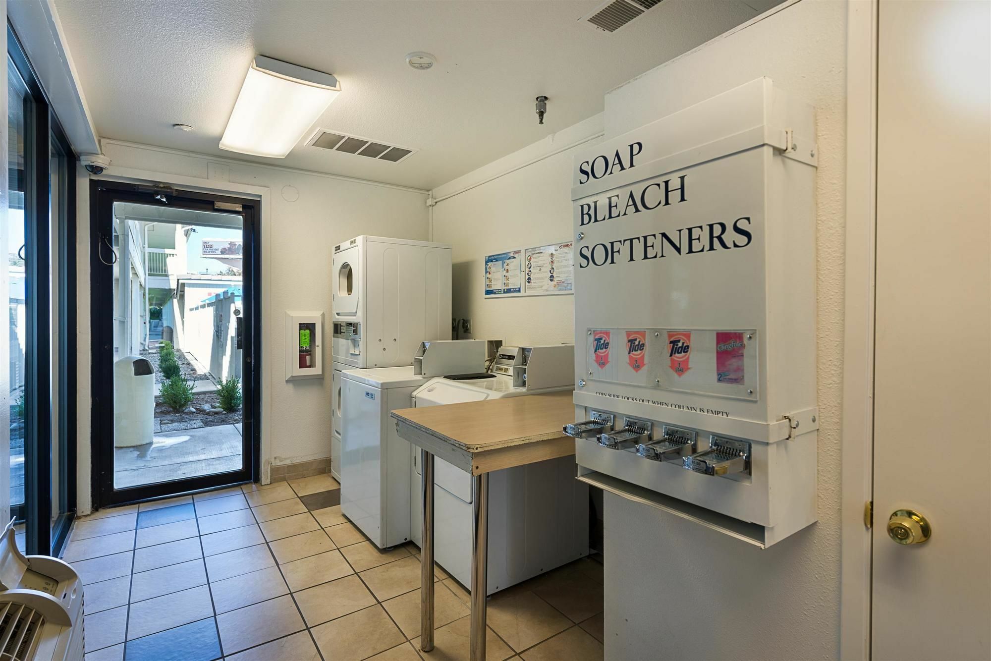 Motel 6-Sparks, Nv - Airport - Sparks Luaran gambar